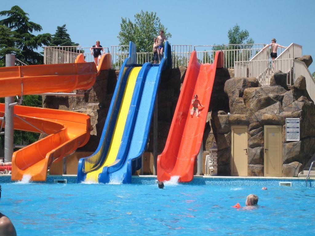 Hotel Iskar & Aquapark Σάνι Μπιτς Εξωτερικό φωτογραφία